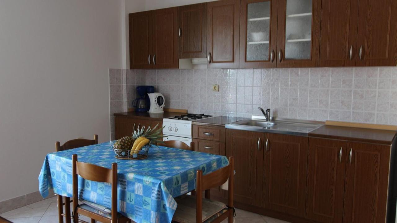 Apartments Ravlic Ana Malinska Extérieur photo